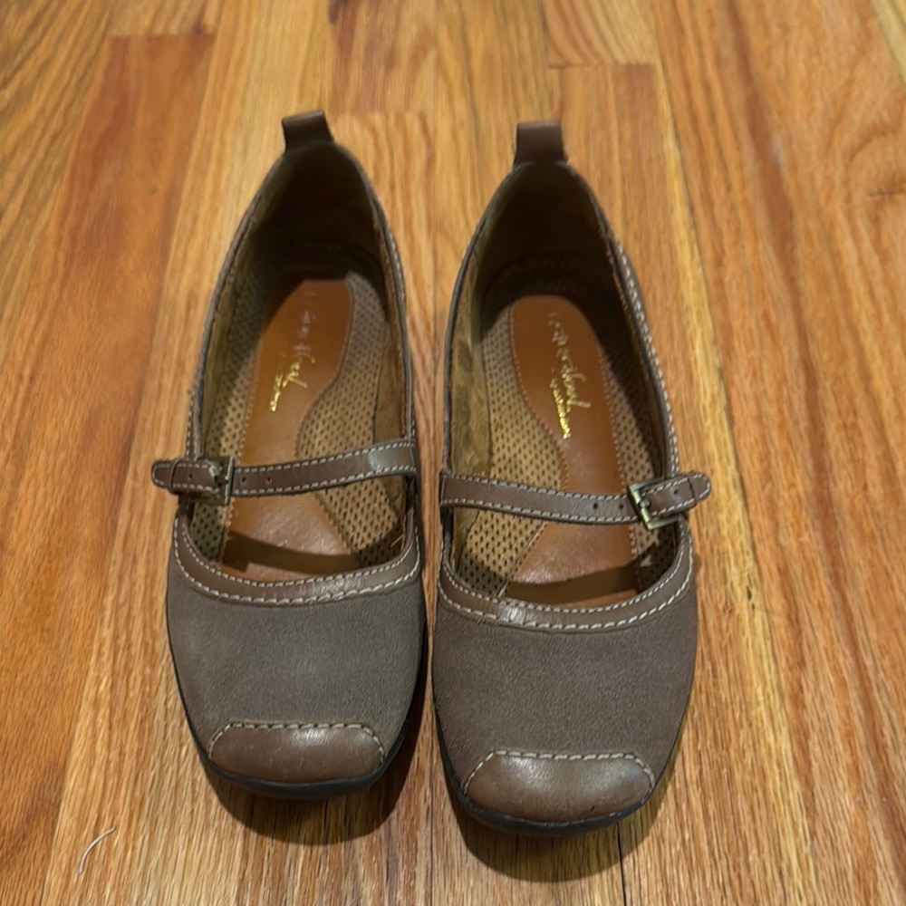 Brown/taupe Mary Jane Flats by Natural Soul size 6.5